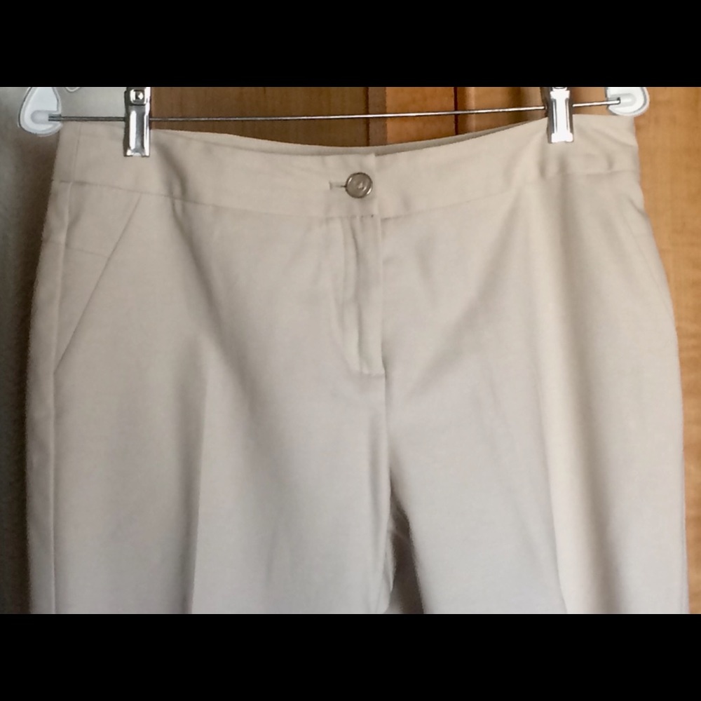 Women’s 6 curvy capris